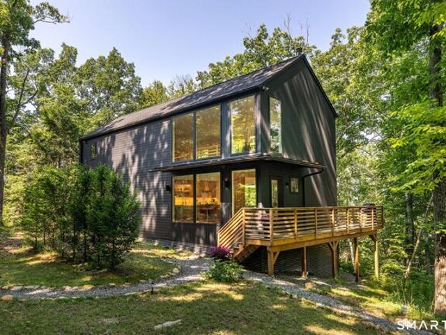 House for sale in Gaylordsville, Connecticut
