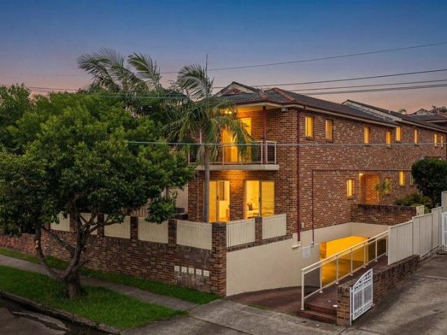 Townhouse for sale in Sydney, New South Wales