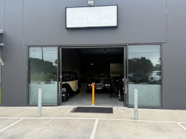 Warehouse for sale in Newhaven, Victoria