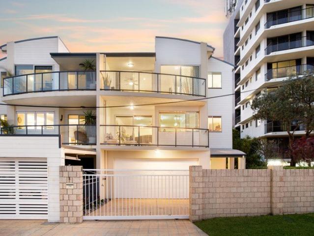 Duplex for sale in Fernbrook, Queensland