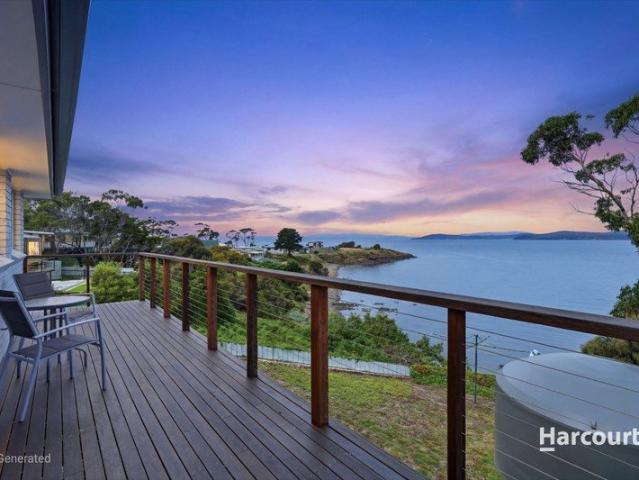 House for sale in Primrose Sands, Tasmania