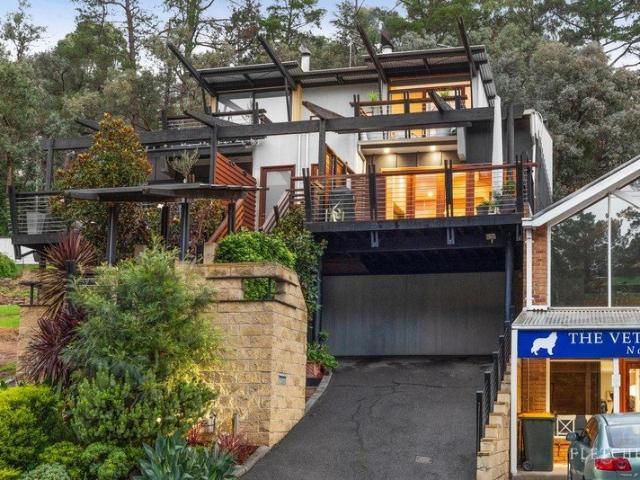 Townhouse for sale in Camerons Creek, Victoria