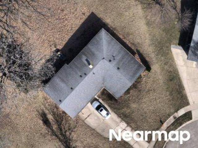 House for sale in Mchenry, Illinois