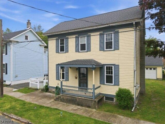 House for sale in Belvidere, Warren County