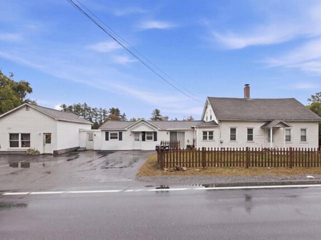 House for sale in Manchester, Hillsborough County