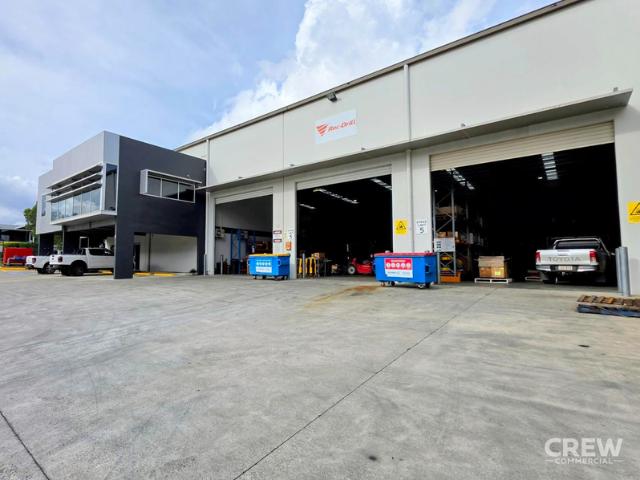 Warehouse for rent in Toombul, Queensland