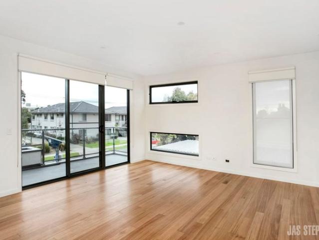 Townhouse for rent in Camerons Creek, Victoria