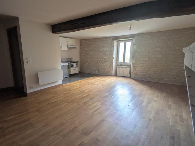 Appartement location à Frontenay-Rohan-Rohan, Deux-Sèvres