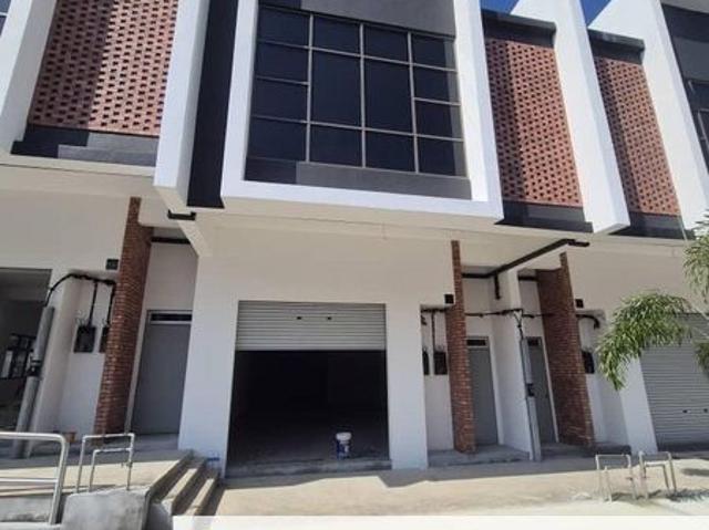 Shop for rent in Sendayan Village, Negeri Sembilan