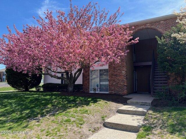 Condo for sale in Tinton Falls