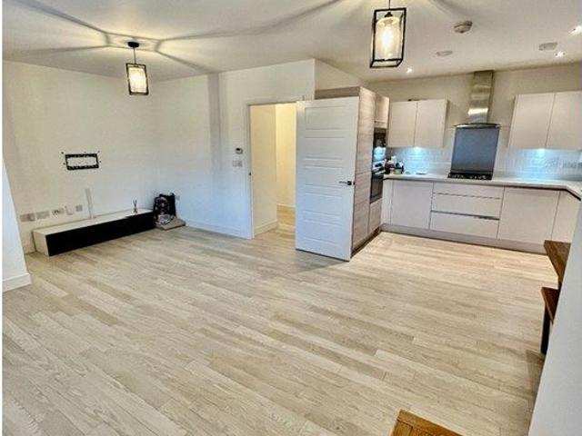 Apartment for rent in Castle Hill, Monks Orchard