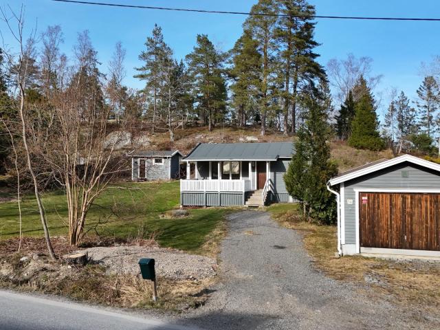 Villa till salu i Salem, Stockholm