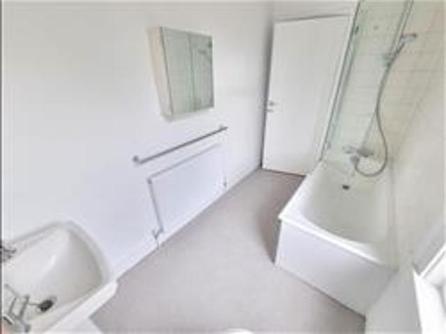 House for rent in London Borough of Hounslow, Greater London