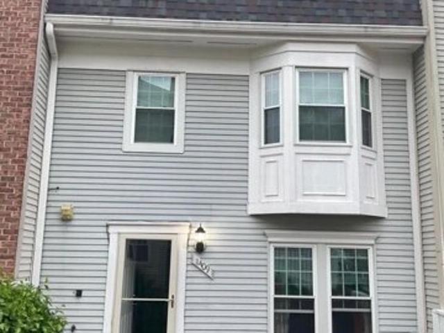Condo for sale in Germantown