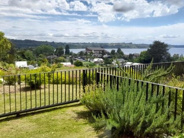 Frutillar, Duplex a pasos del lago