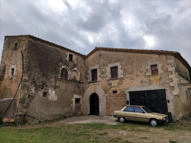 Casa en venta en Bàscara, Llampaies