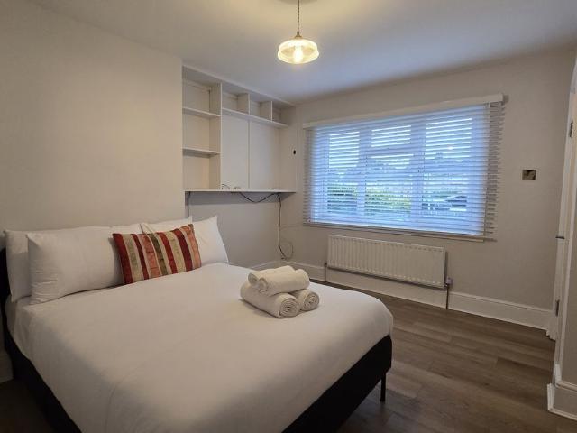 House for rent in Colindale, Greater London