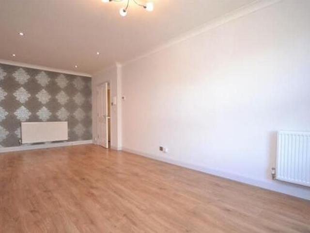 House for rent in Ingatestone and Fryerning, Navestock Side