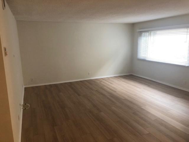 Apartment for rent in Canoga Park, California
