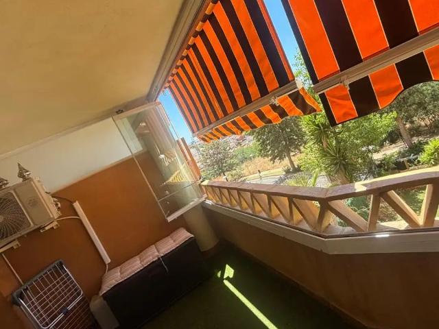 Apartamento en alquiler en Los Pacos, Costa del Sol Occidental