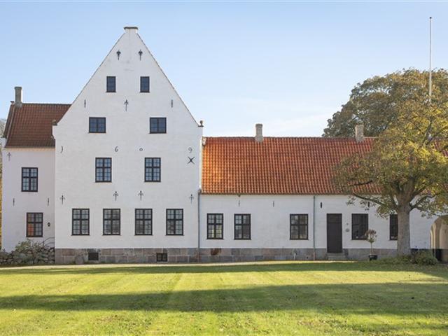 Hus til leje i Sandved
