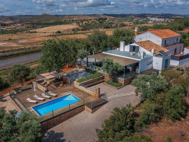 Ponto Comercial venda em Silves