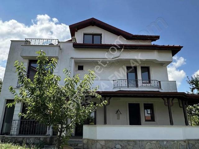 Başiskele, Kocaeli içerisinde kiralık Villa