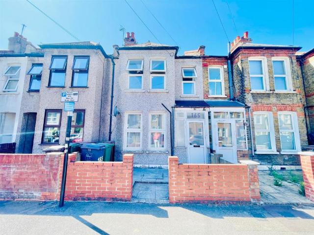 House for rent in Highams Park, Greater London