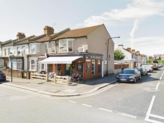 Apartment for rent in Highams Park, Greater London