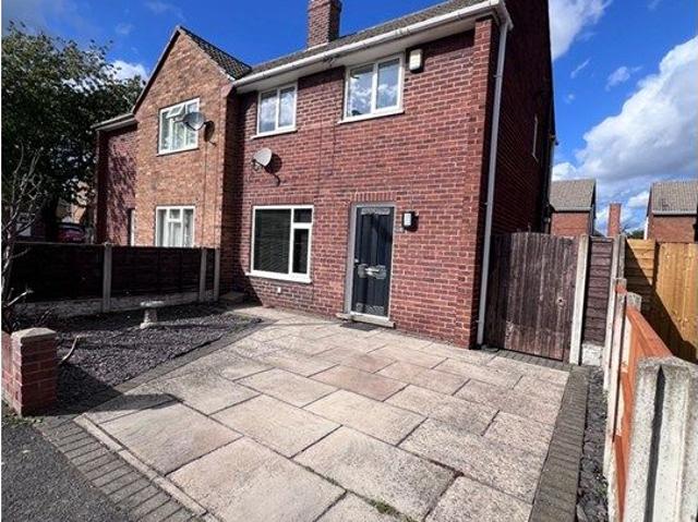 House for rent in Half Acres, Wakefield