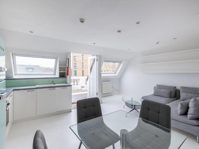 Apartment for rent in London Borough of Hammersmith and Fulham, Greater London