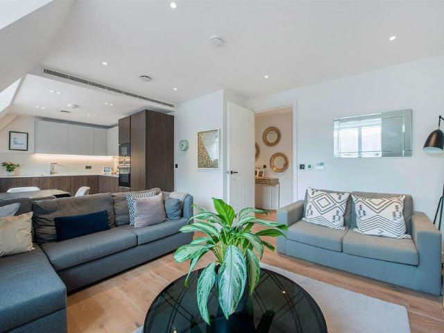 Apartment for rent in Fulham, Greater London