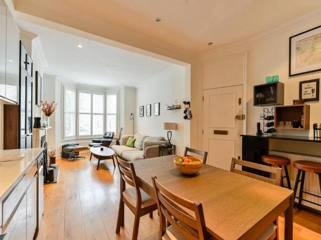 Apartment for rent in Parson's Green, Greater London