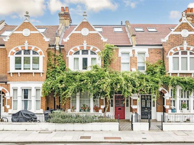 Apartment for rent in London Borough of Hammersmith and Fulham, Greater London
