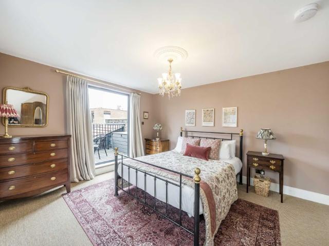 Apartment for rent in Parson's Green, Greater London