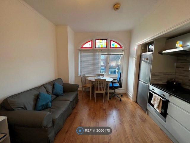 Apartment for rent in London Borough of Hammersmith and Fulham, Greater London