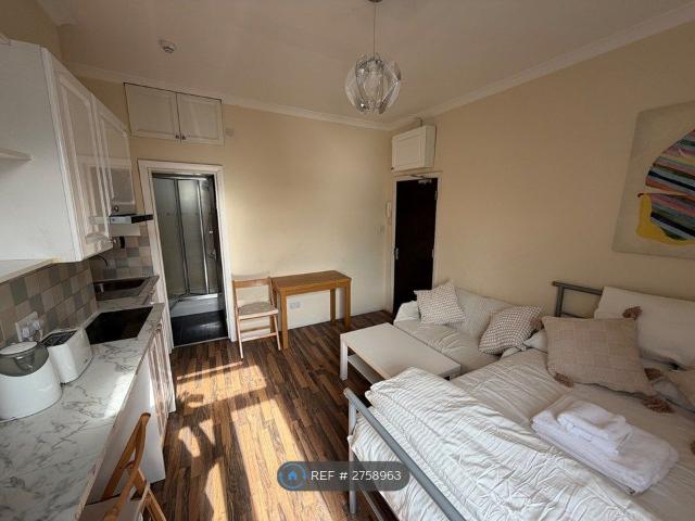 Studio for rent in Hammersmith, Greater London