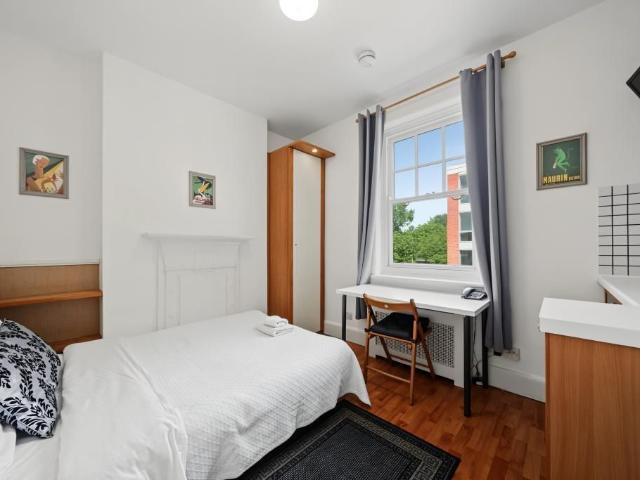 Studio for rent in London Borough of Hammersmith and Fulham, Greater London