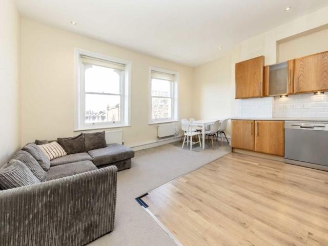 Apartment for rent in London Borough of Hammersmith and Fulham, Greater London
