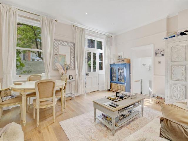 Apartment for rent in Fulham, Greater London