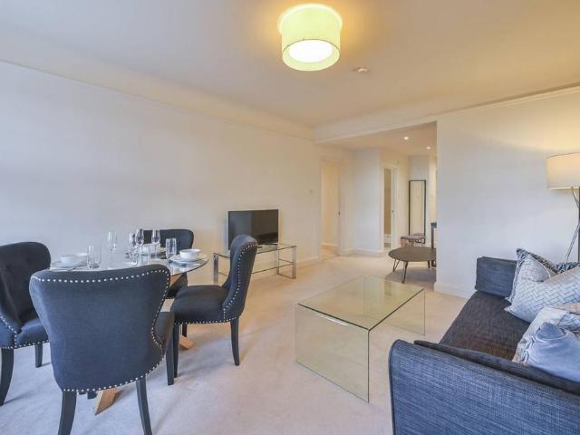 House for rent in Chelsea, Greater London