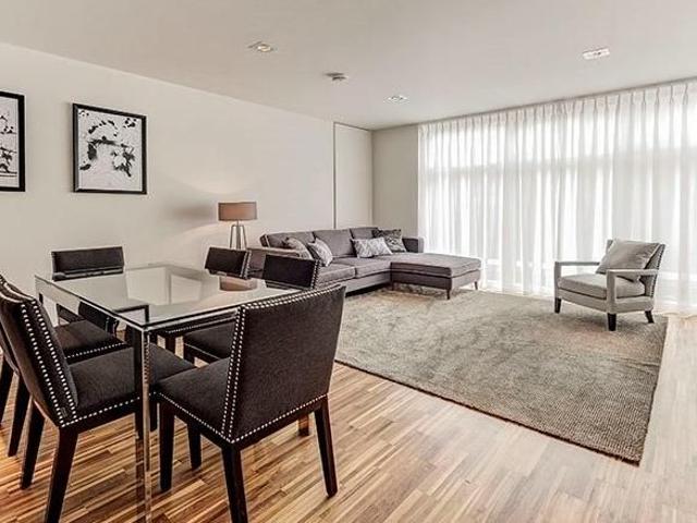Apartment for rent in Brompton, Greater London