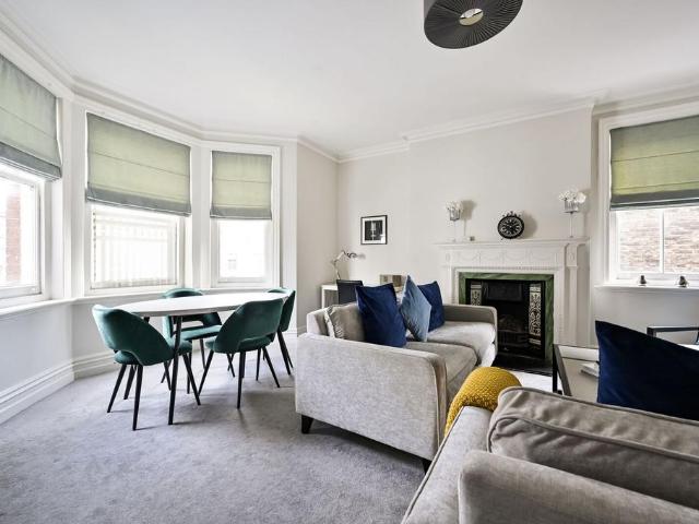 Apartment for rent in Fulham, Walham Green