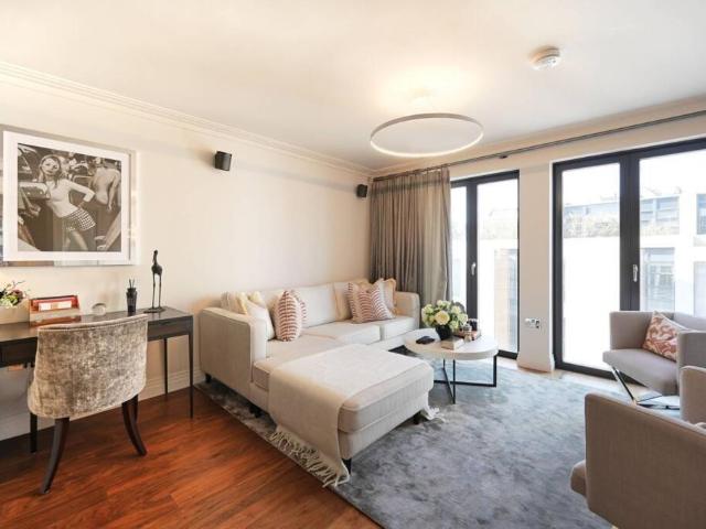 House for rent in Chelsea, Greater London