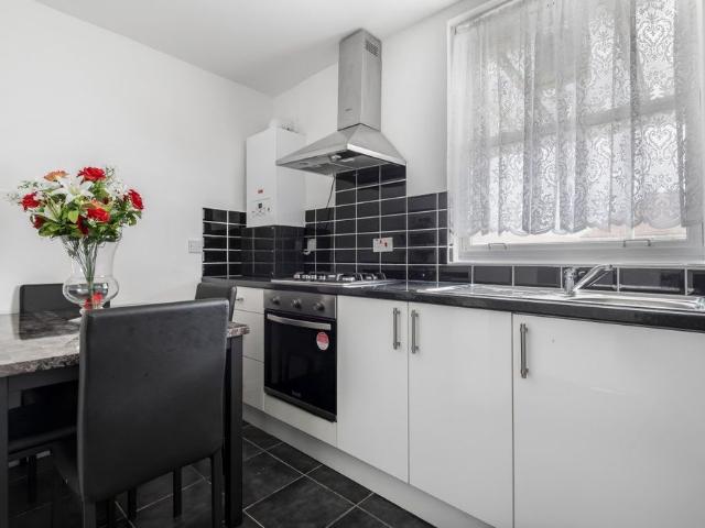 Apartment for rent in Fulham, Walham Green
