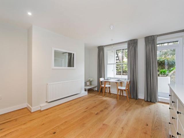 Studio for rent in Fulham, Greater London