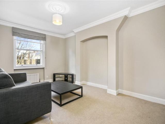 House for rent in Brompton, Greater London