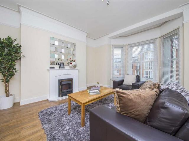 House for rent in Earl's Court, Greater London