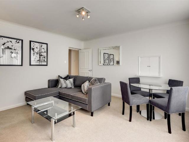 Apartment for rent in Chelsea, Greater London