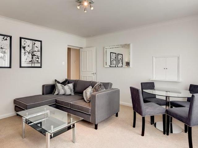 House for rent in Chelsea, Greater London